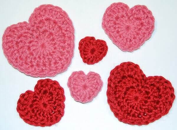 Crochet heart pattern