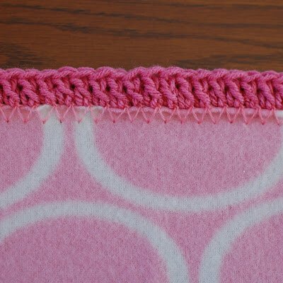 Basic Crochet Border Patterns | www.petalstopicots.com