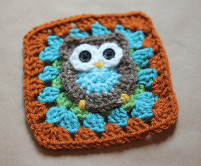 Colorful owl granny square crochet motif