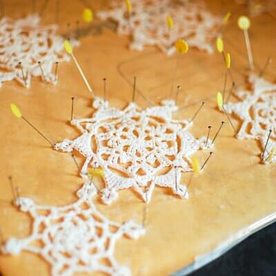 Pretty Picot Snowflake Pattern | www.petalstopicots.com | #crochet 