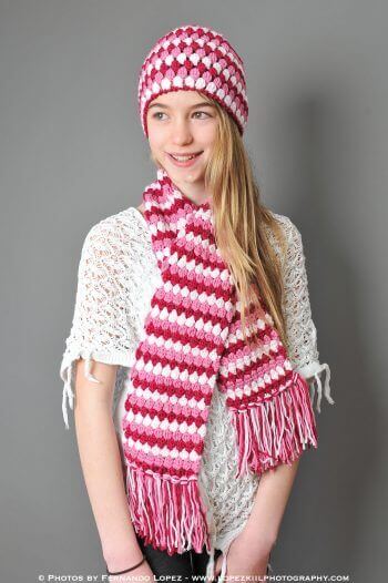 Mod Hat and Scarf Crochet Set - Image 2