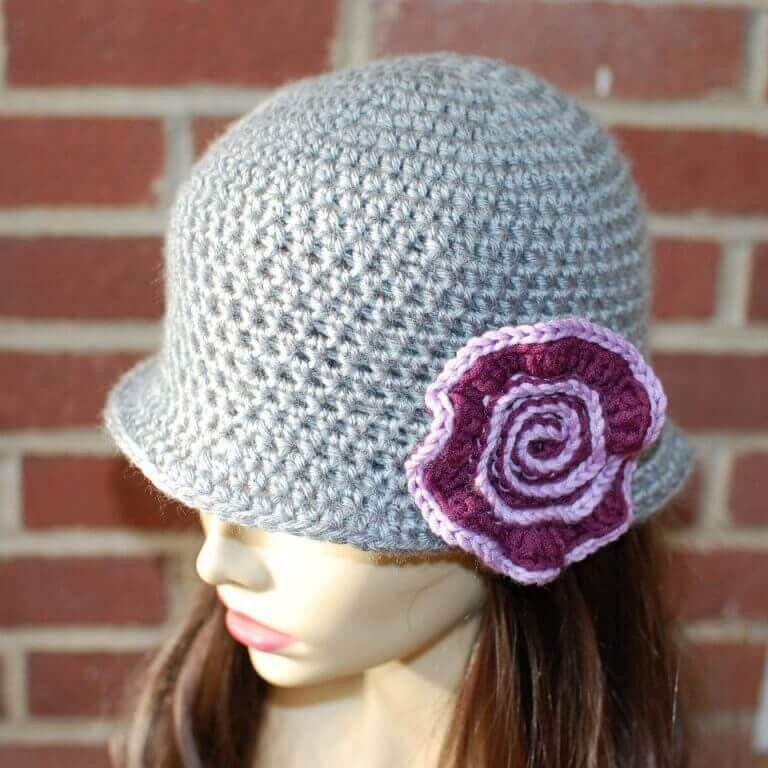 Brimmed Hat with Swirl Flower - Petals to Picots