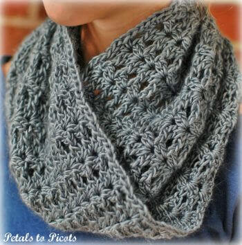 Mobius Infinity Cowl Crochet Pattern