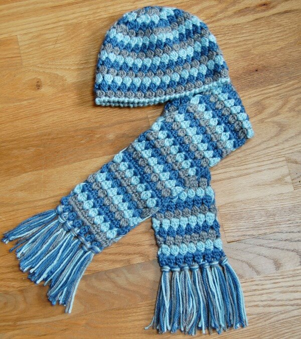 Mod Hat and Scarf Crochet Set