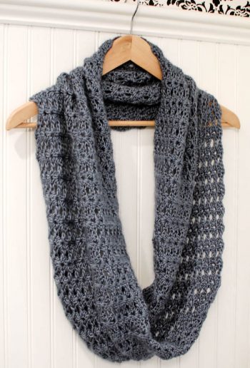 Mobius Infinity Scarf to Wrap Crochet Pattern