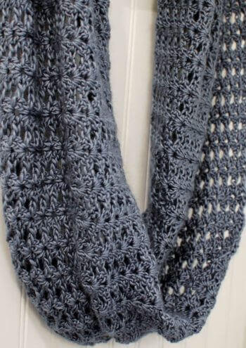 Mobius Infinity Scarf to Wrap Crochet Pattern