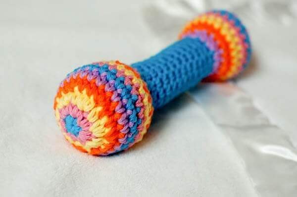 Crochet Baby Rattle Pattern | www.petalstopicots.com | #crochet