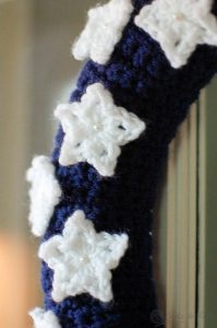 American Flag Wreath Crochet Pattern | www.petalstopicots.com
