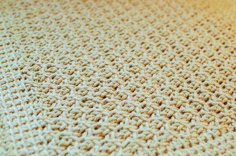 Tunisian Crochet Dish Drying Mat Pattern | www.petalstopicots.com