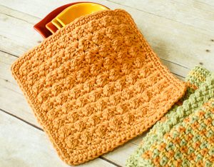 Textured Crochet Dishcloth Pattern | www.petalstopicots.com