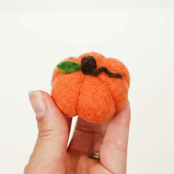 Needle Felted Pumpkin 