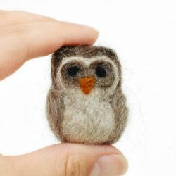 How to Make a Needle Felted Owl {Photo Tutorial} needle felted owl thumbnail