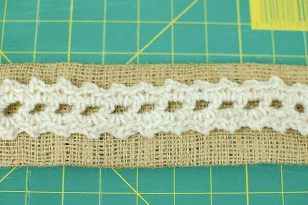 How to make a burlap and crochet napkin ring