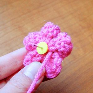 crochet flower push pin