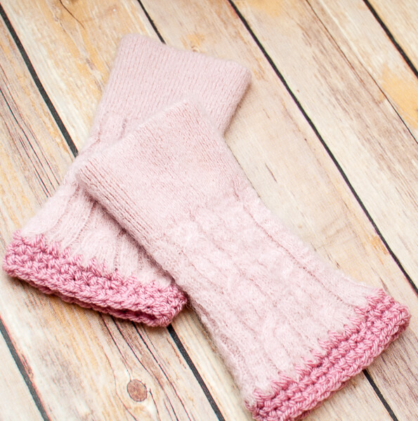 How to Make Wrist Warmers from an Upcycled Sweater