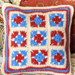 Granny square pillow (6 of 7)