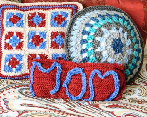 Mom Crochet Pillow … A Gift of Love mom pillow (2 of 2)