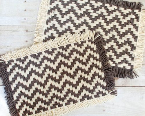 How to Weave Placemats on a Loom loom placemats (2 of 2)