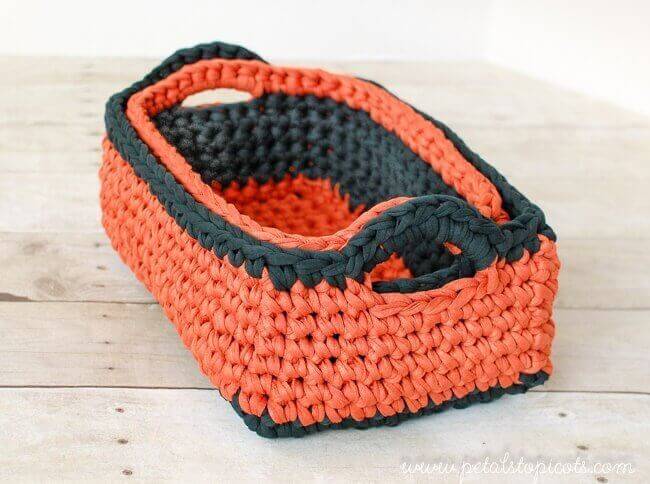 Basket and Place mats Set Knitting Pattern - tshirt yarn and crochet  patterns