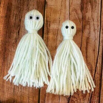 Yarn Tassel Ghost
