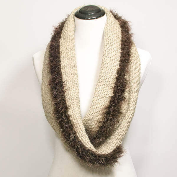 Faux Fur Trimmed Infinity Scarf-to-Wrap | www.petalstopicots.com | #crochet #fiber