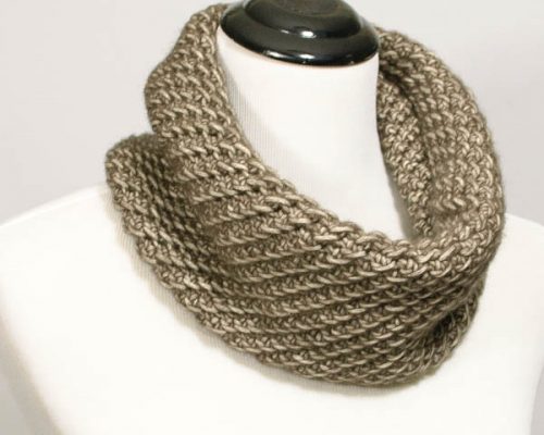 Inside Out Cowl Free Crochet Pattern DSC_0025