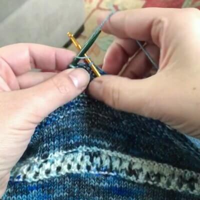 Cast Off (Bind Off) With a Crochet Hook - Video and Written Tutorial