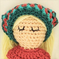 crochet kerchief for doll