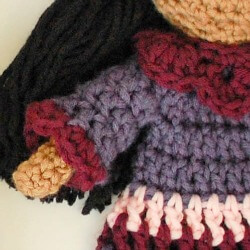Adding sleeves to crochet doll dress