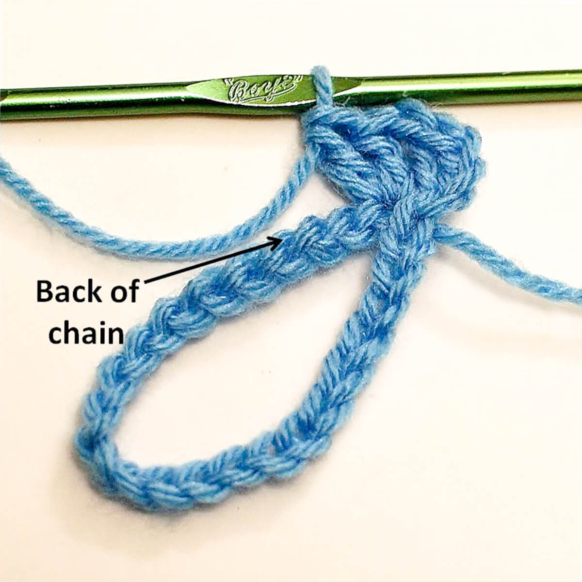 Infinity Scarf Crochet Pattern / Mobius Scarf | Petals to Picots