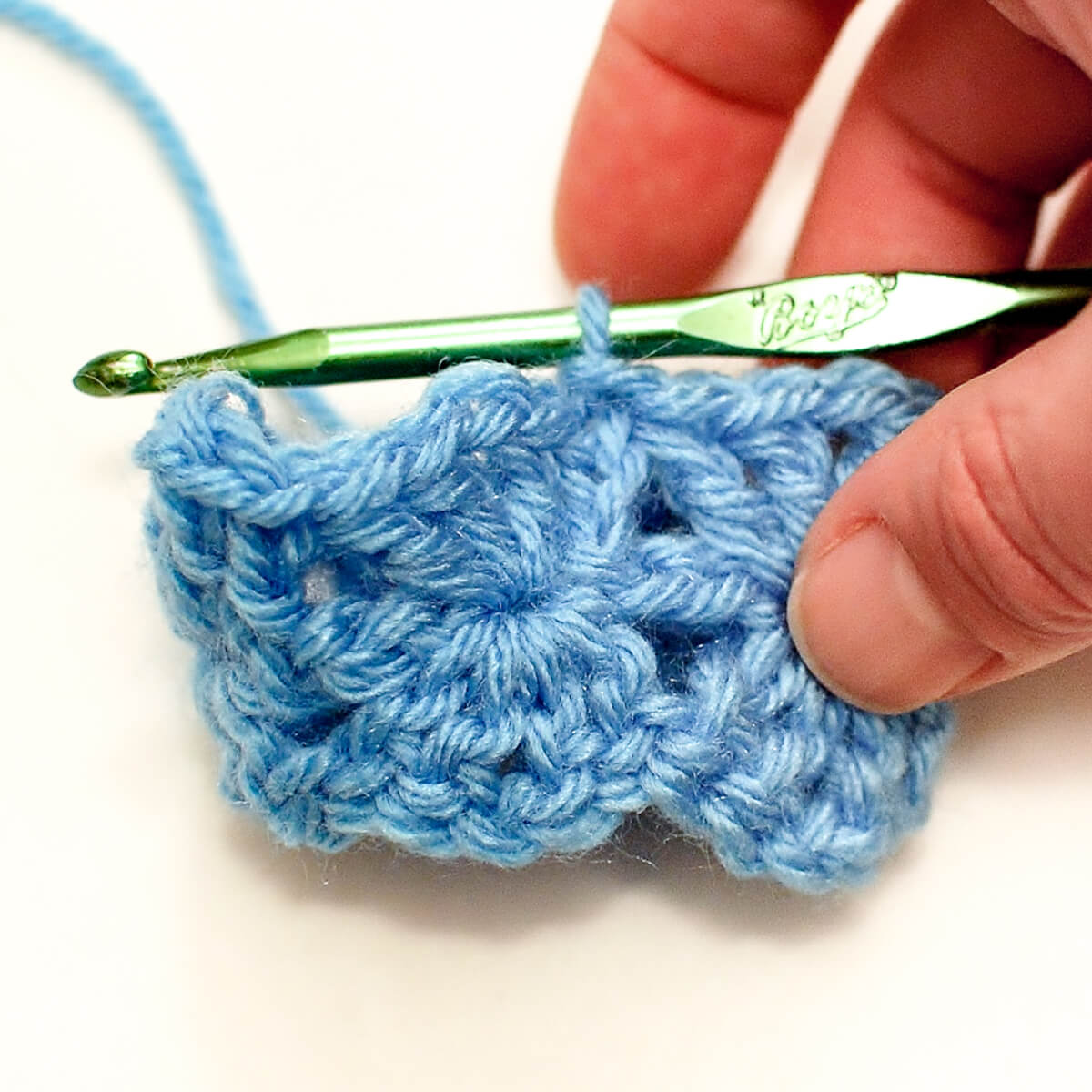Infinity Scarf Crochet Pattern / Mobius Scarf | Petals to Picots