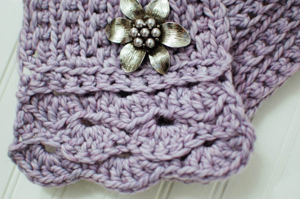 Scalloped Crochet Edging for Scarflette